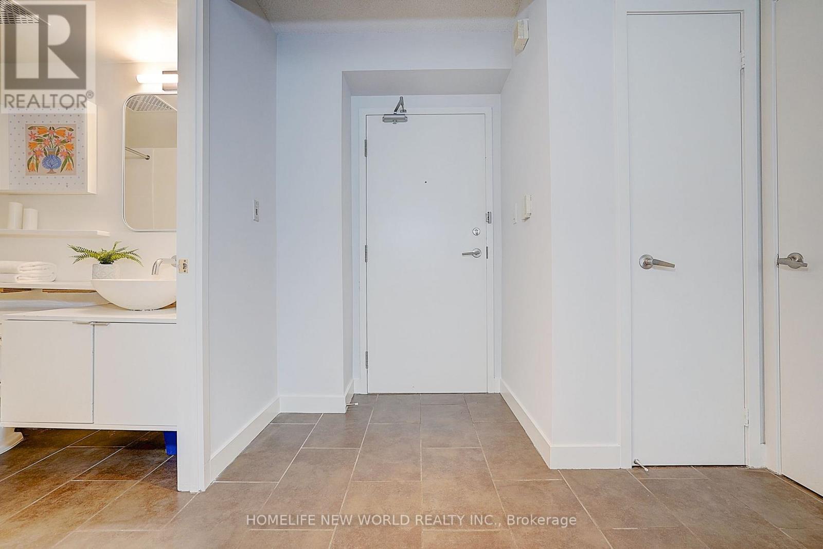 #307 15 FORT YORK BOULEVARD - 12