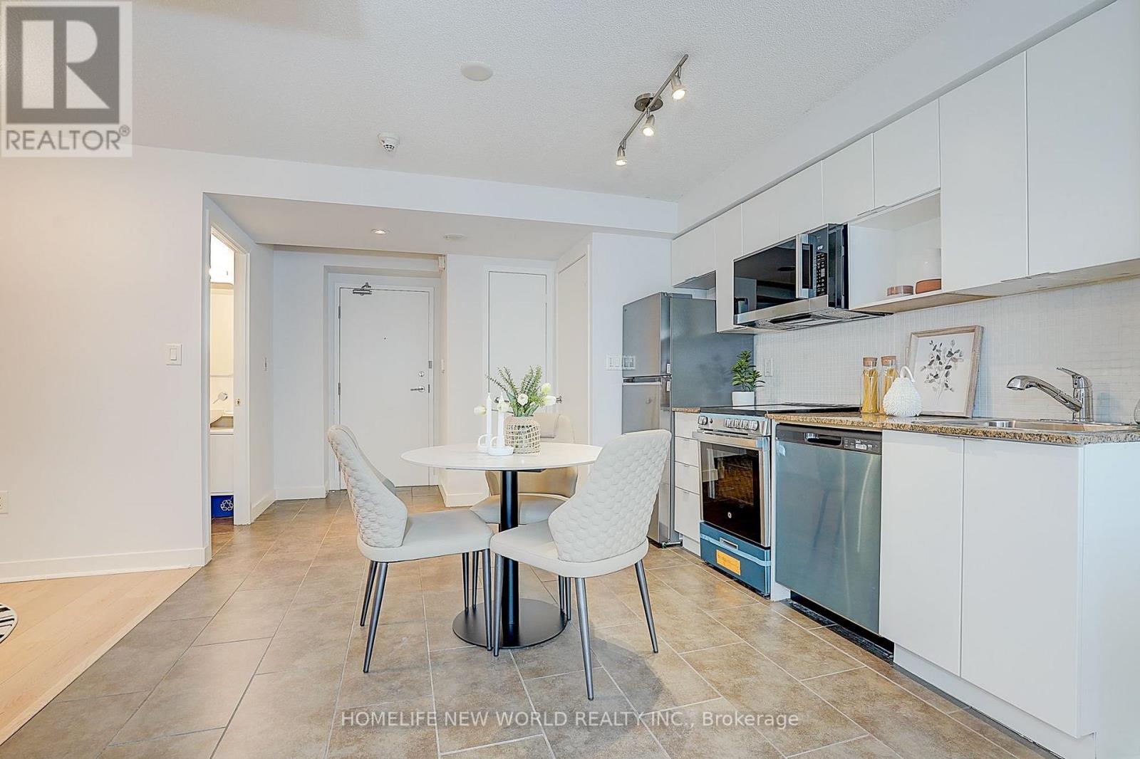 #307 15 FORT YORK BOULEVARD - 18