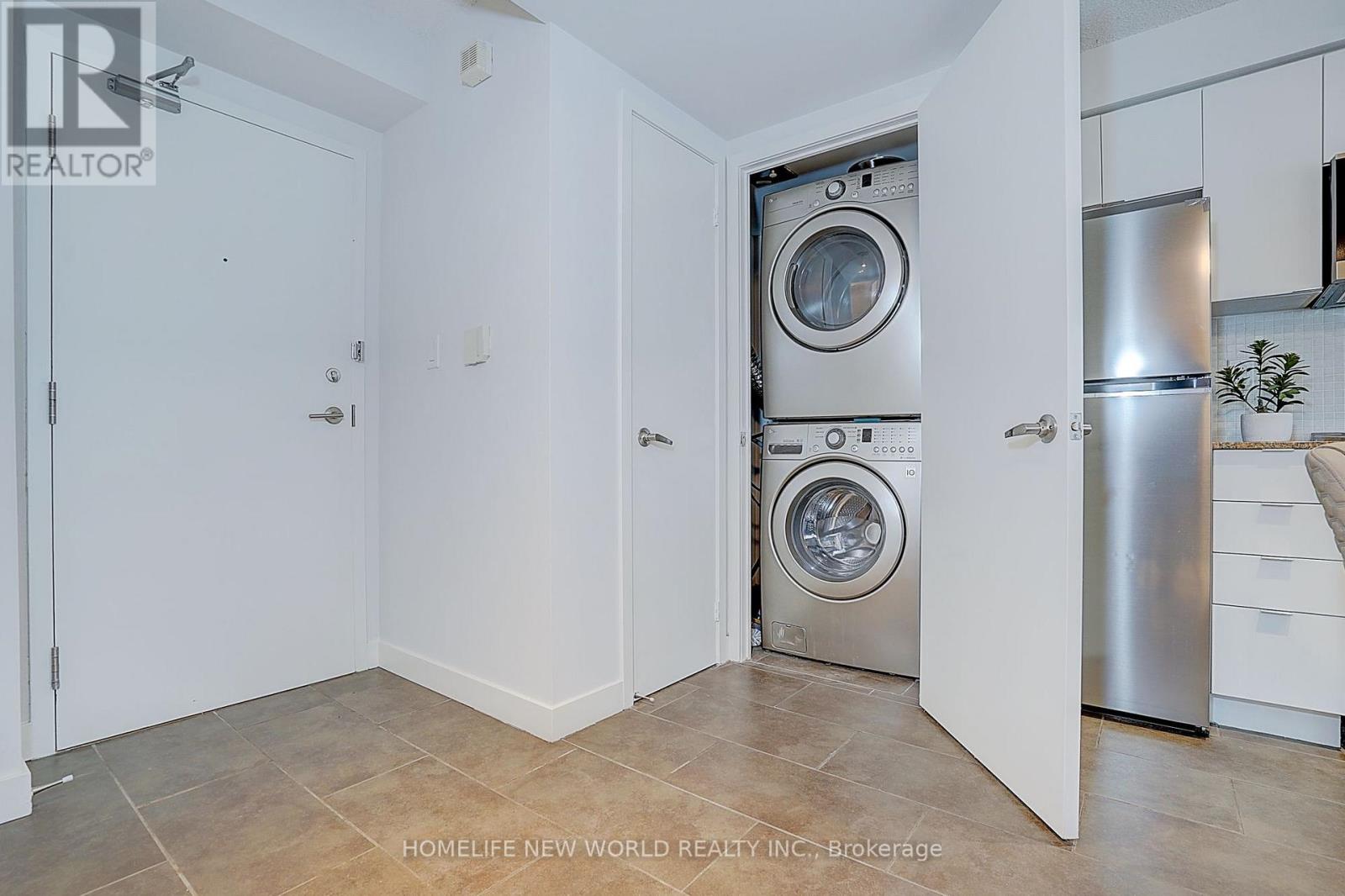 #307 15 FORT YORK BOULEVARD - Image 34