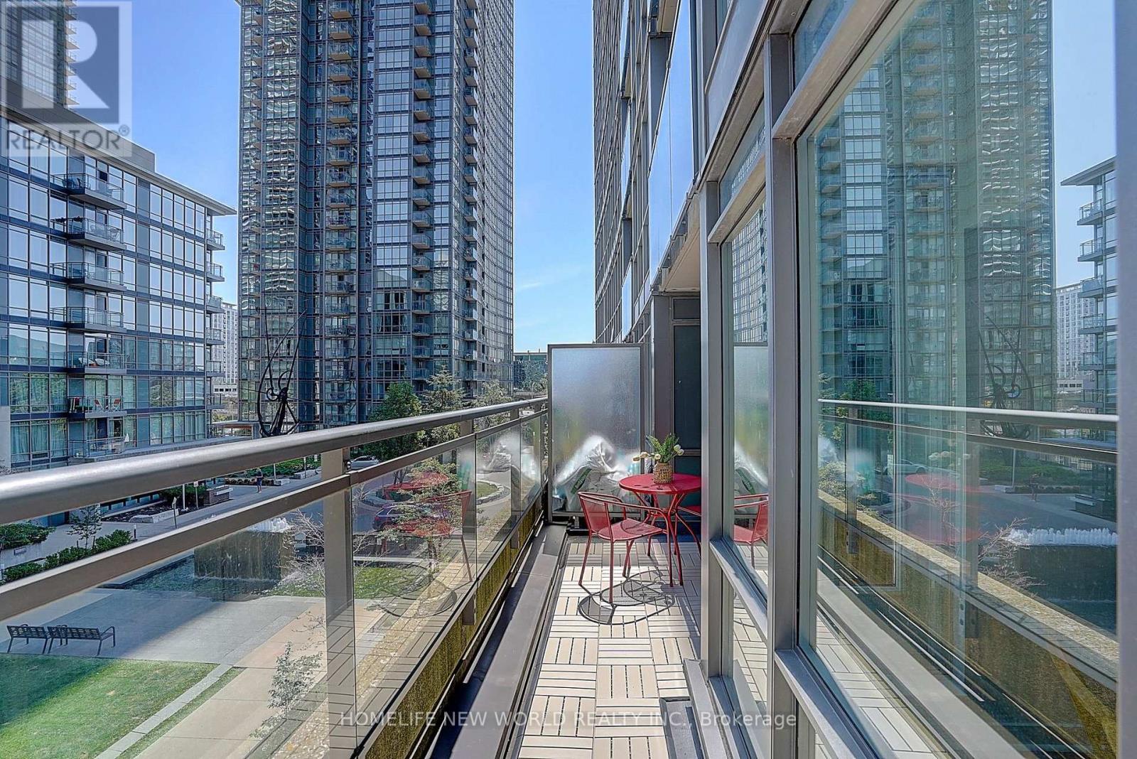 #307 15 FORT YORK BOULEVARD - 37