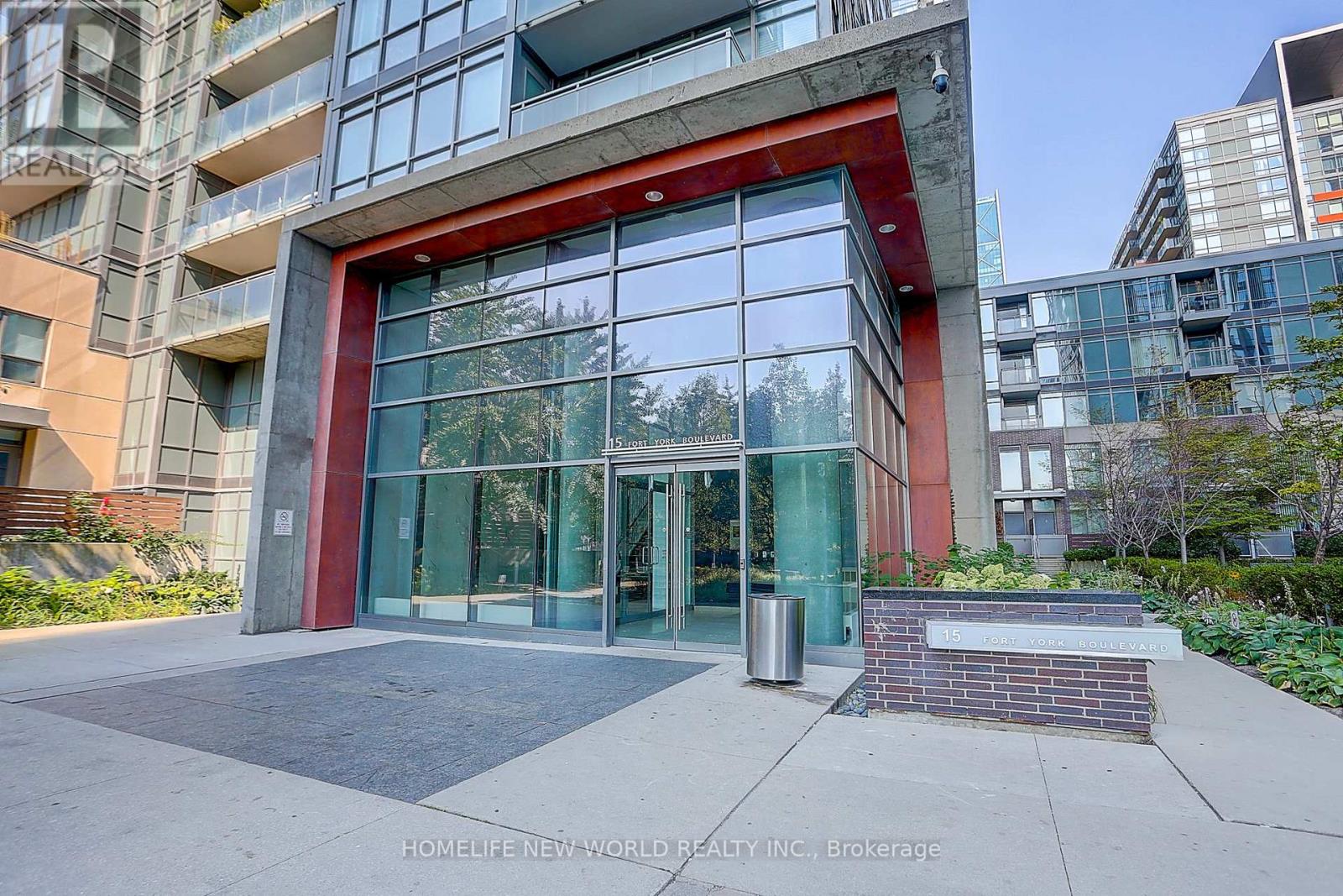 #307 15 FORT YORK BOULEVARD - 4