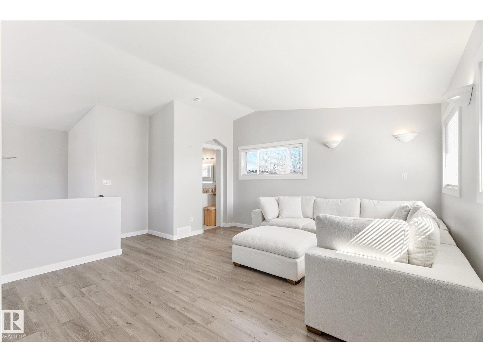 67 Arlington DR - Image 30