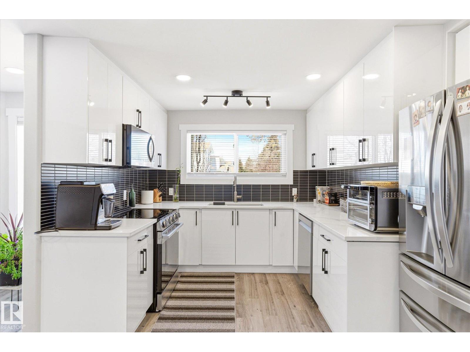 67 Arlington DR - 8