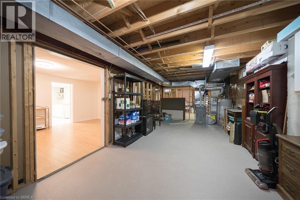 42 MUIRHEAD Crescent - 38