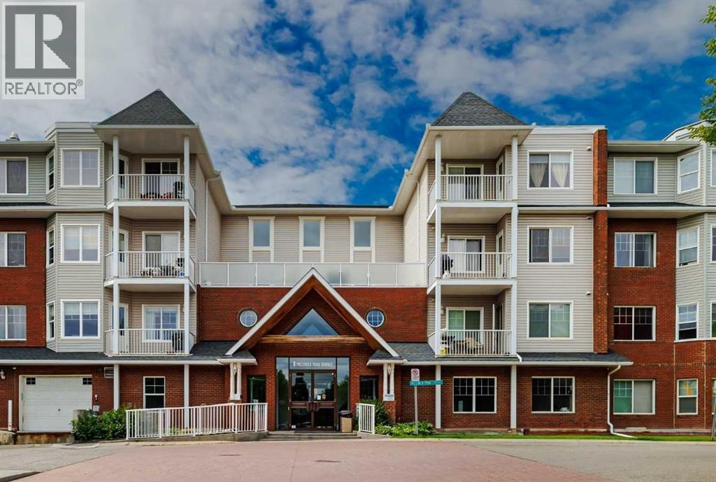 220, 8 Prestwick Pond Terrace SE, McKenzie Towne, Calgary photo 1