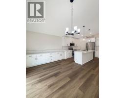 4pc Bathroom - 220 Greenwood Road, Coalhurst, AB T0L0V2 Photo 11