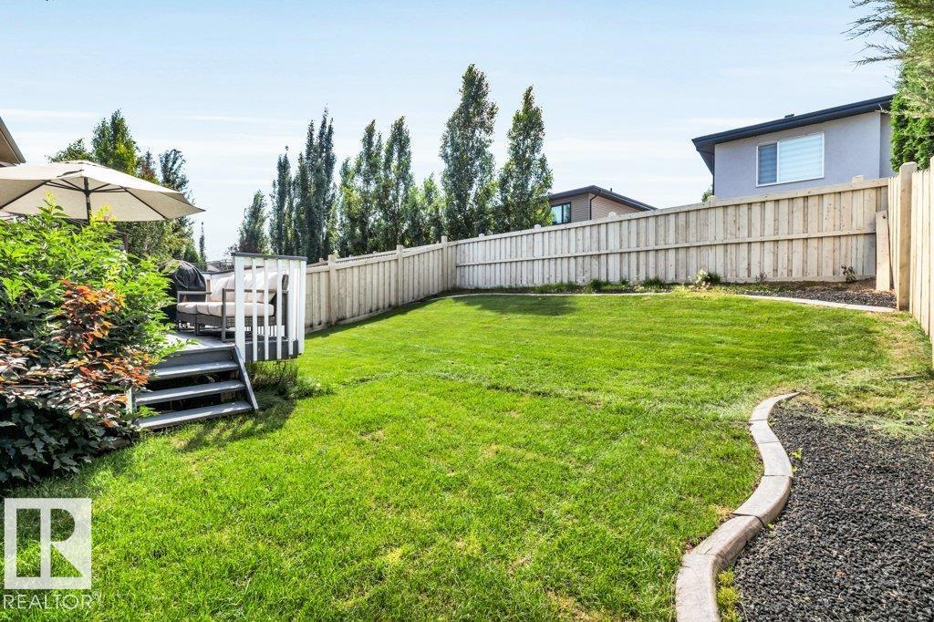 76 Everitt DR N - 34