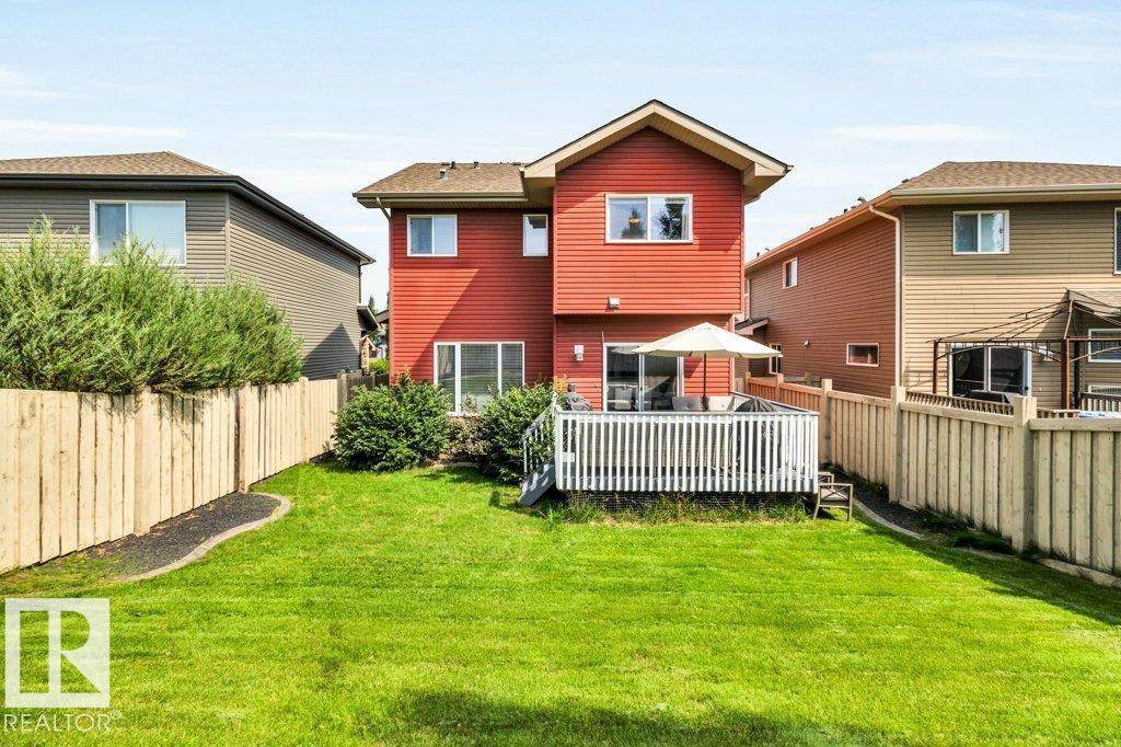 76 Everitt DR N - 35