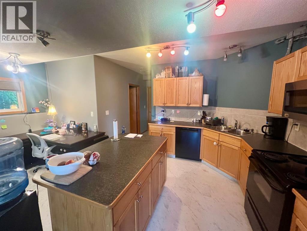 660 Red Oak Close - Photo 10