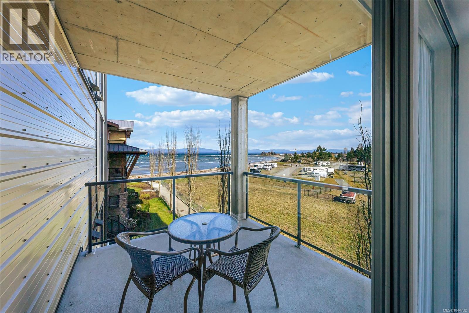 307C 181 Beachside Dr, Parksville