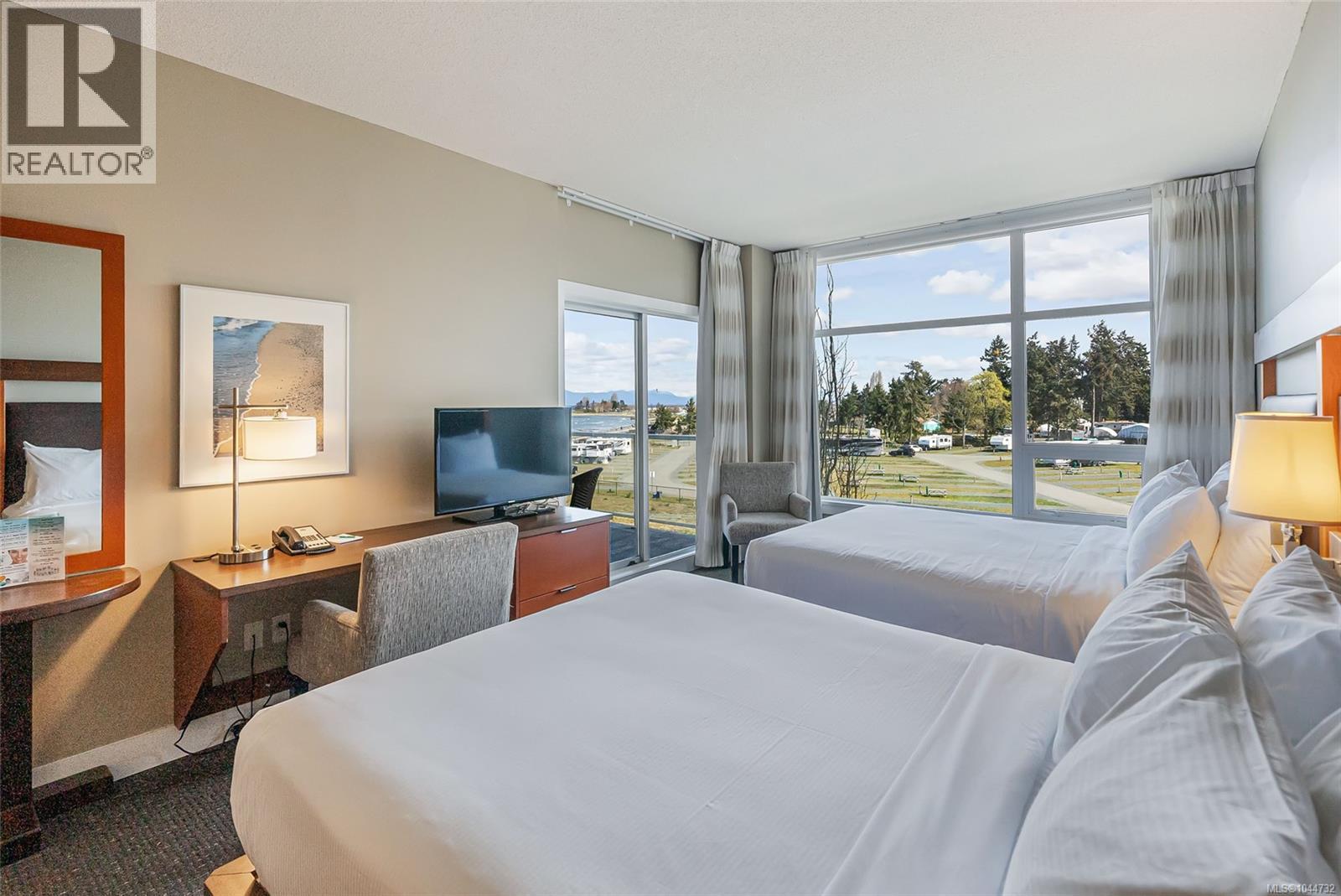 307C 181 Beachside Dr, Parksville
