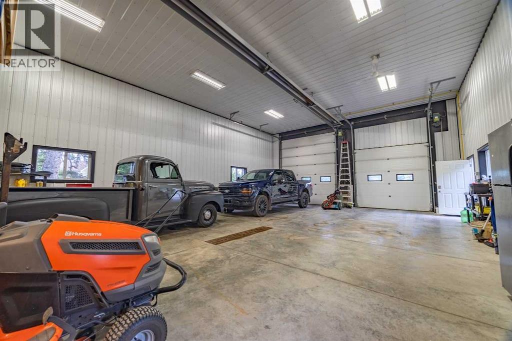 111 1115241 Township Road 325A - Photo 37