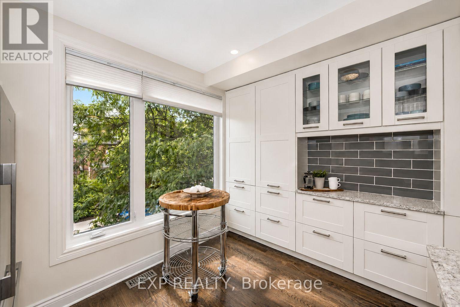 296 CAMBRIDGE STREET N - Image 15