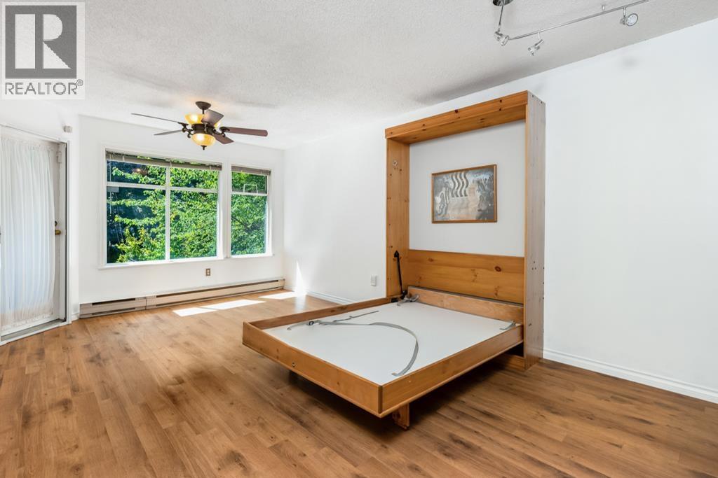 301 925 W.10TH AVENUE, Vancouver