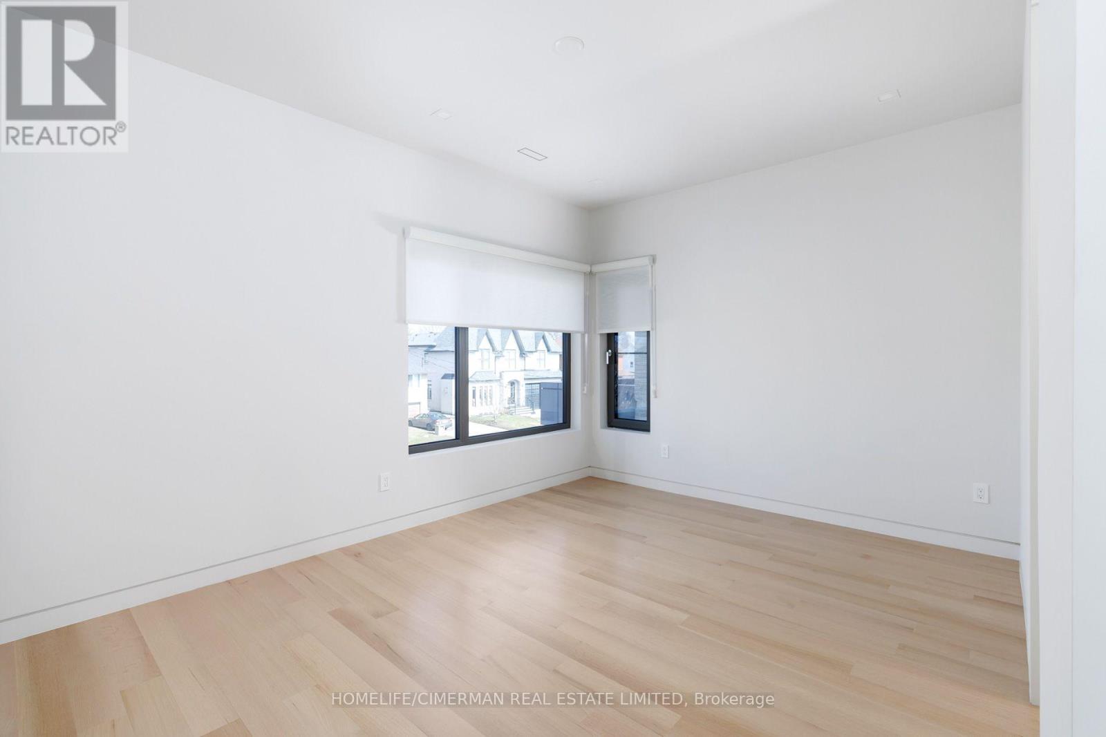 21 FARRELL AVENUE - 28
