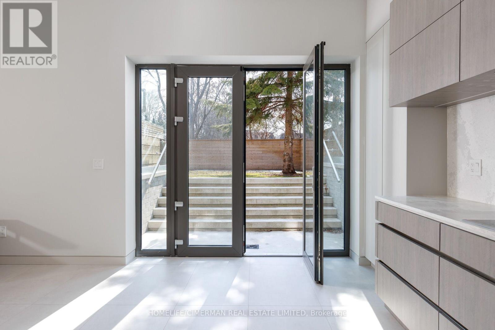 21 FARRELL AVENUE - Image 35