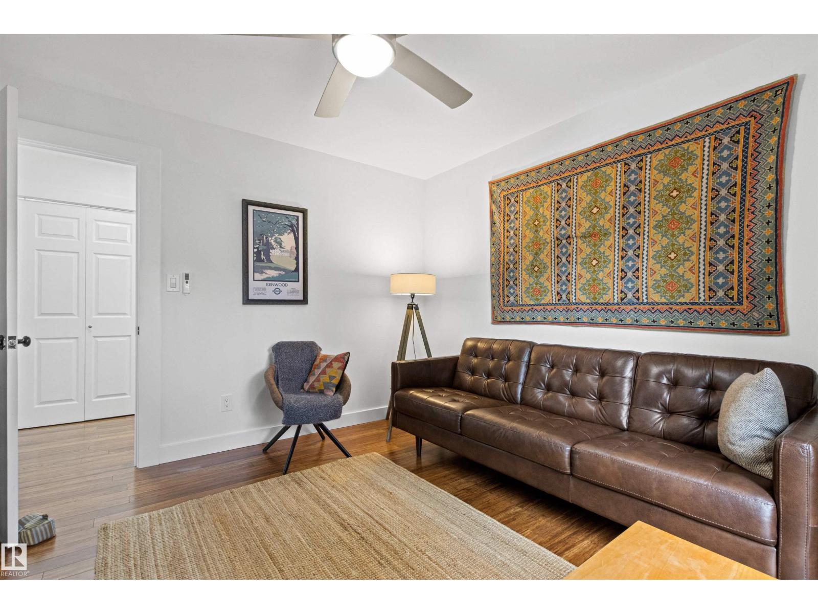 8748 80 AV NW - 29