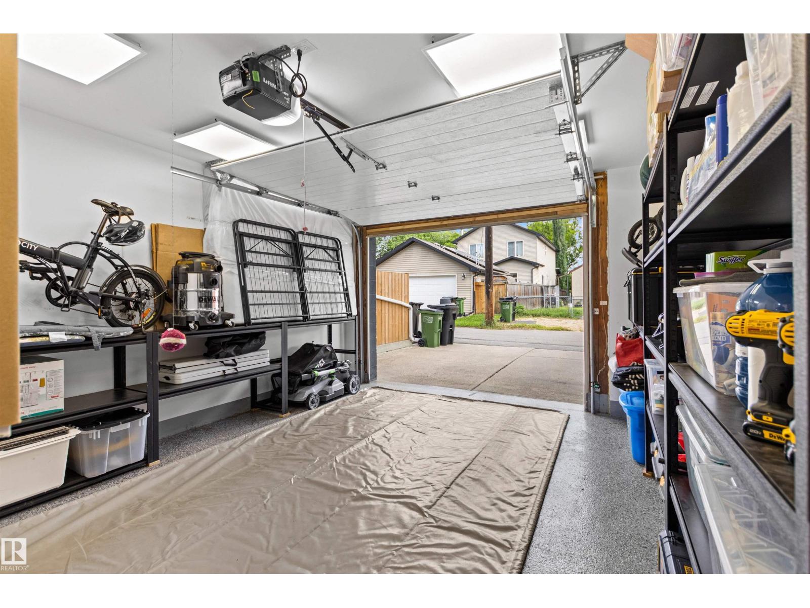 8748 80 AV NW - Image 51