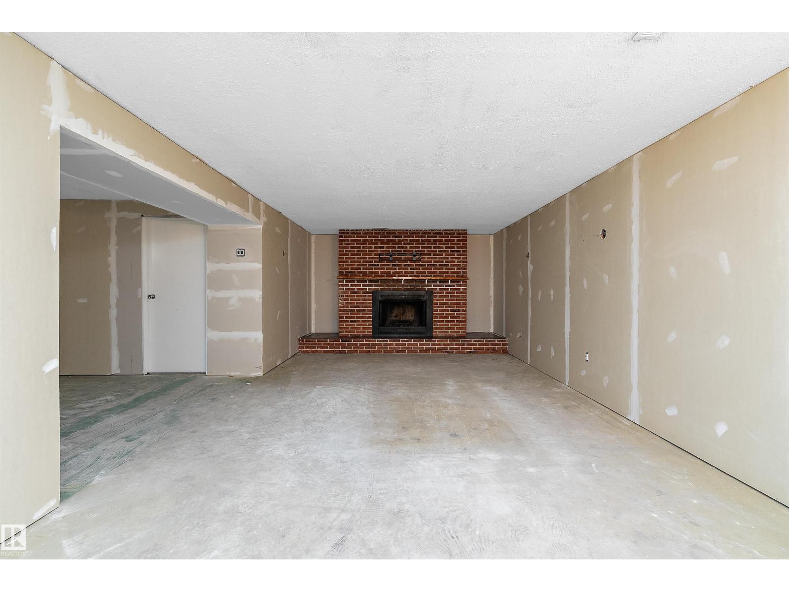 269 Centennial DR - 29