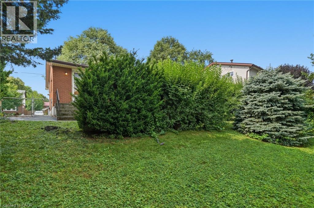 6 CAPRICE Court - 47