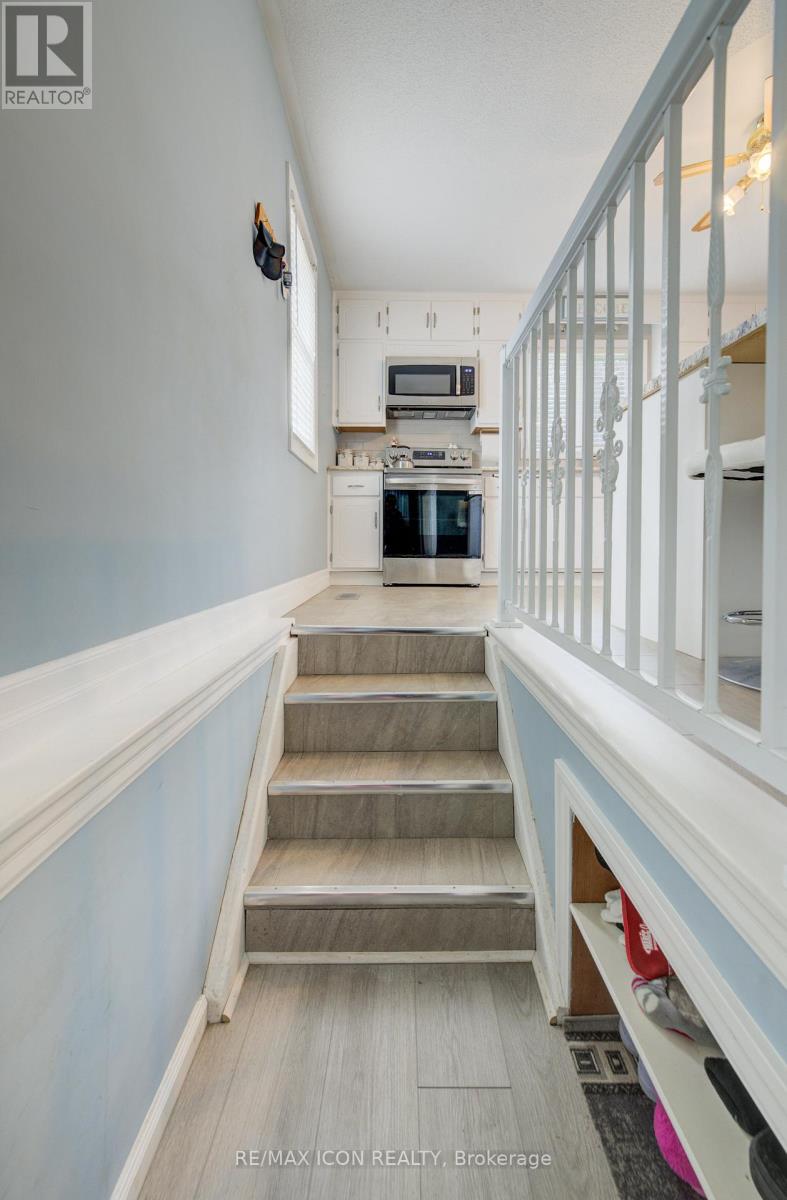 254 WELLINGTON STREET W - 21