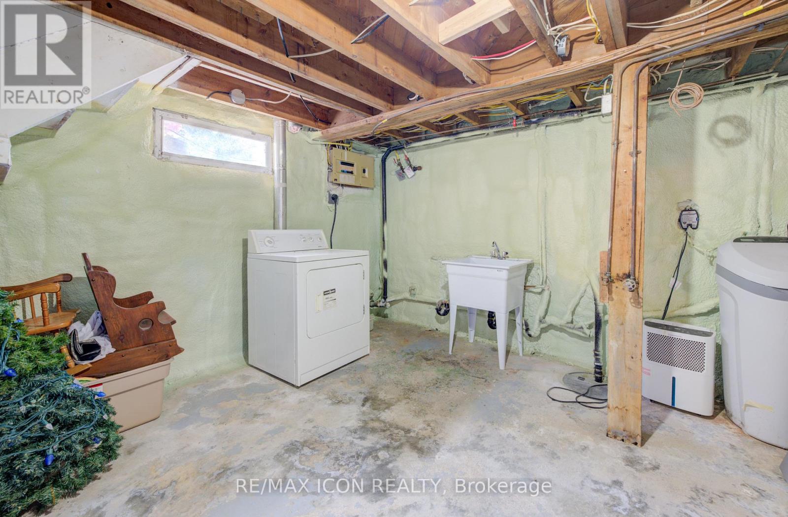254 WELLINGTON STREET W - 25