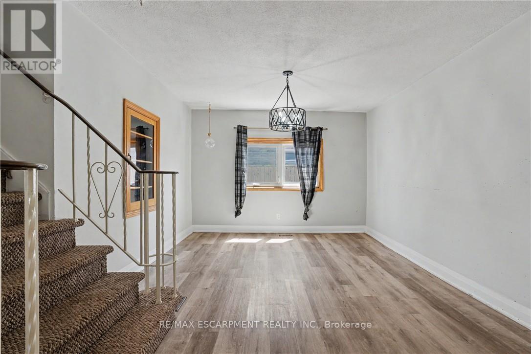 485 COCHRANE ROAD - 8