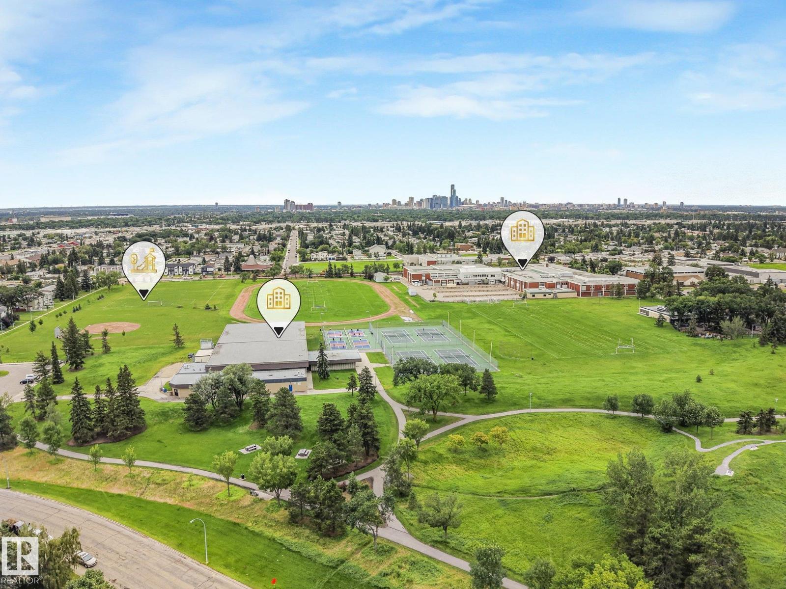 8712 137 AV NW - 68