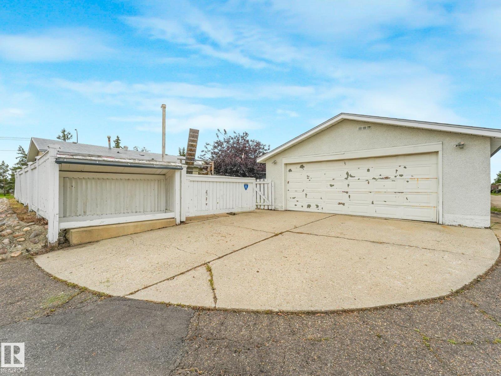 8712 137 AV NW - 59