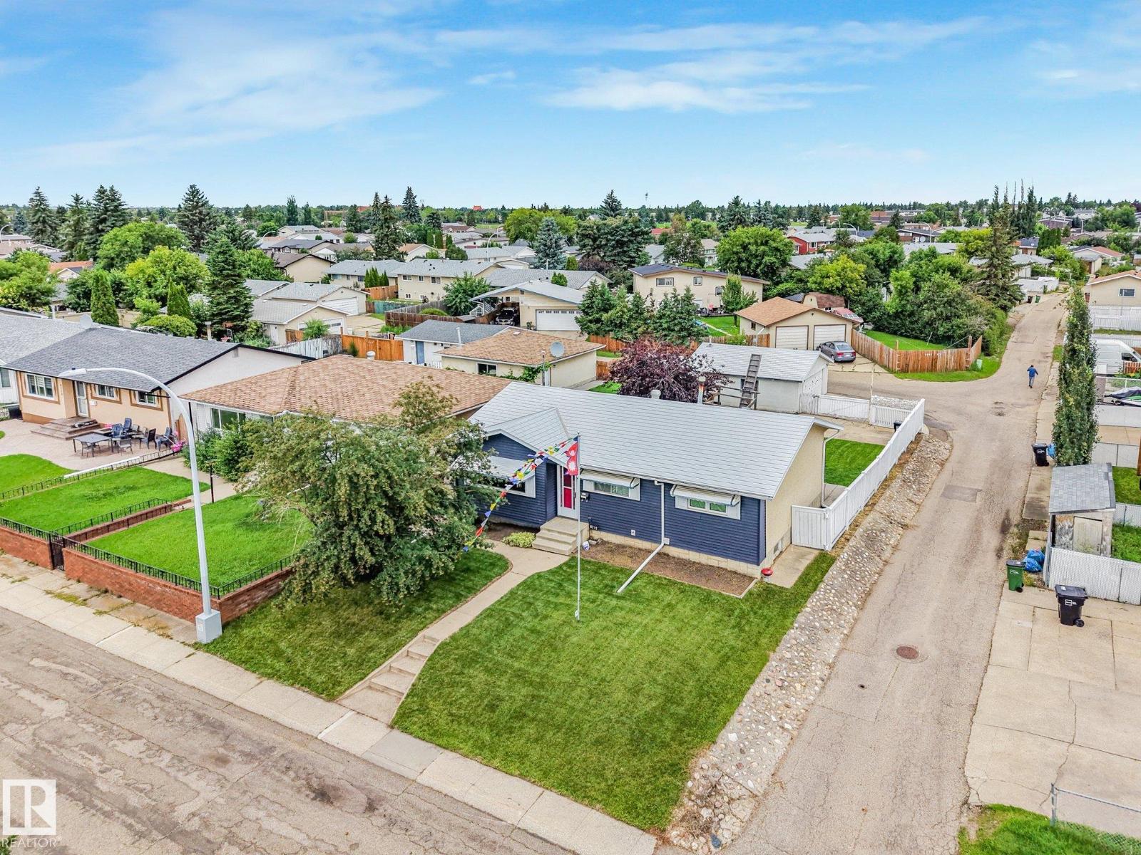 8712 137 AV NW - 64
