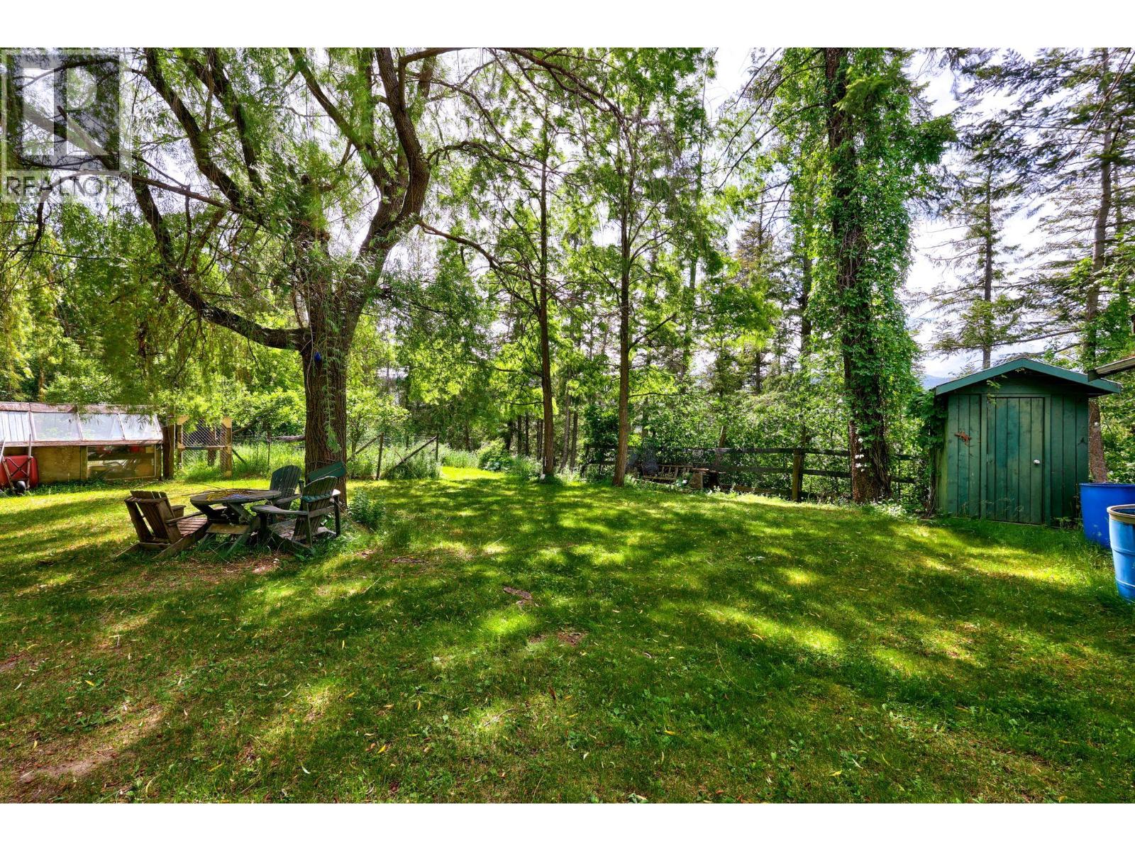 4341 Dunsmuir Road - Image 35