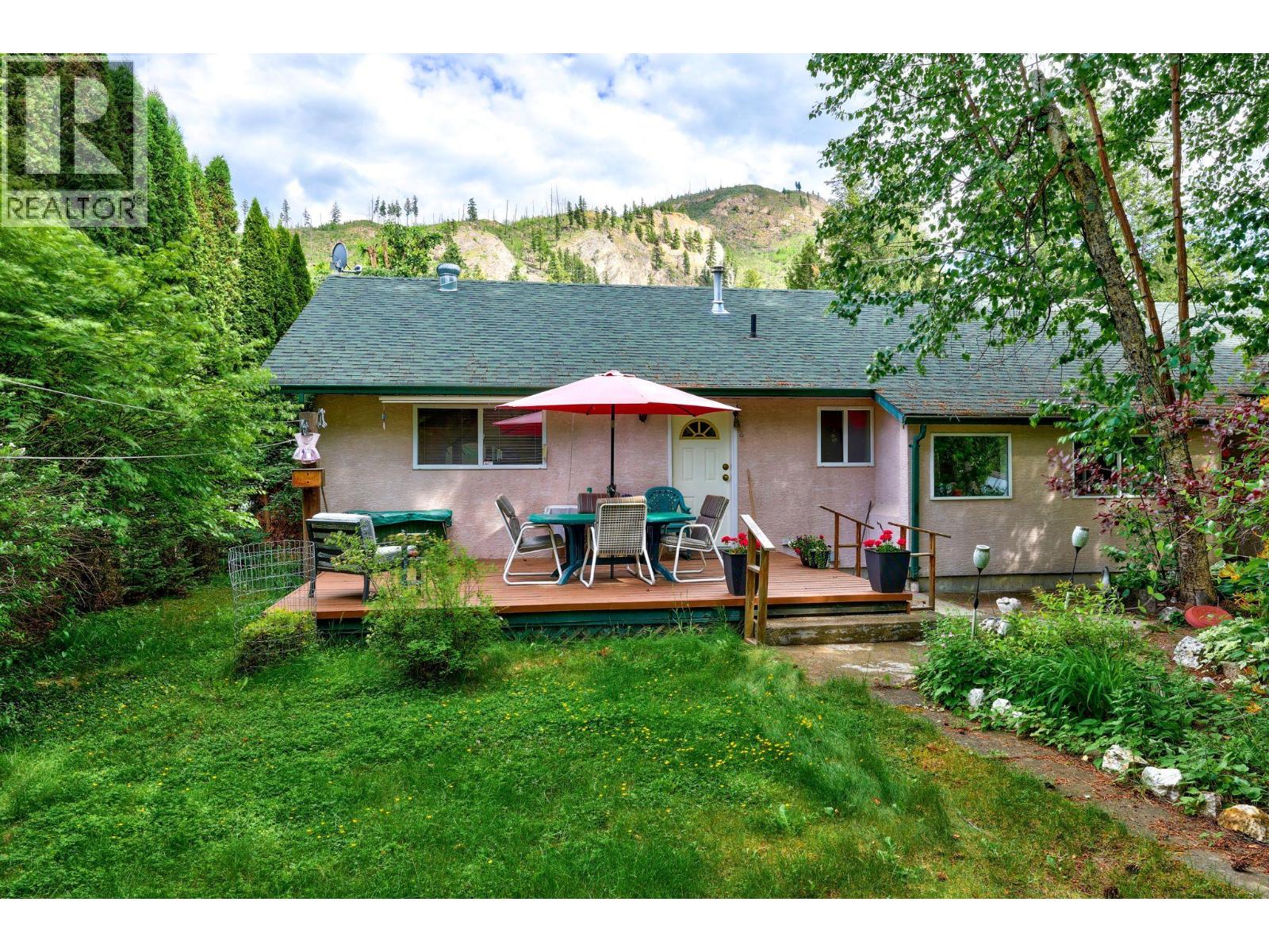 4341 Dunsmuir Road - 12