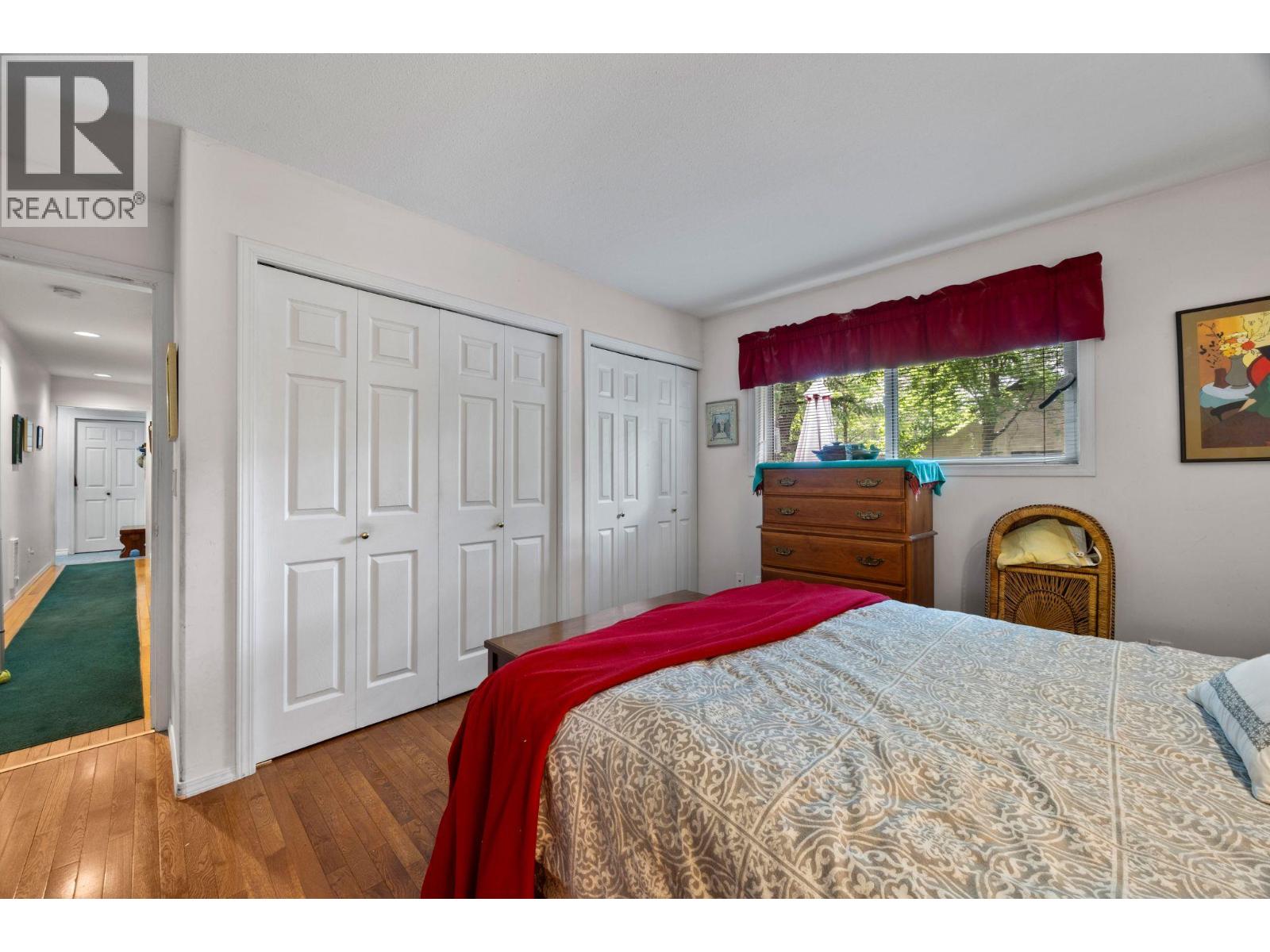 4341 Dunsmuir Road - Image 14