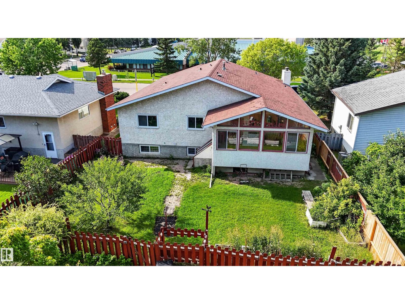 11327 25 AV NW - Image 54