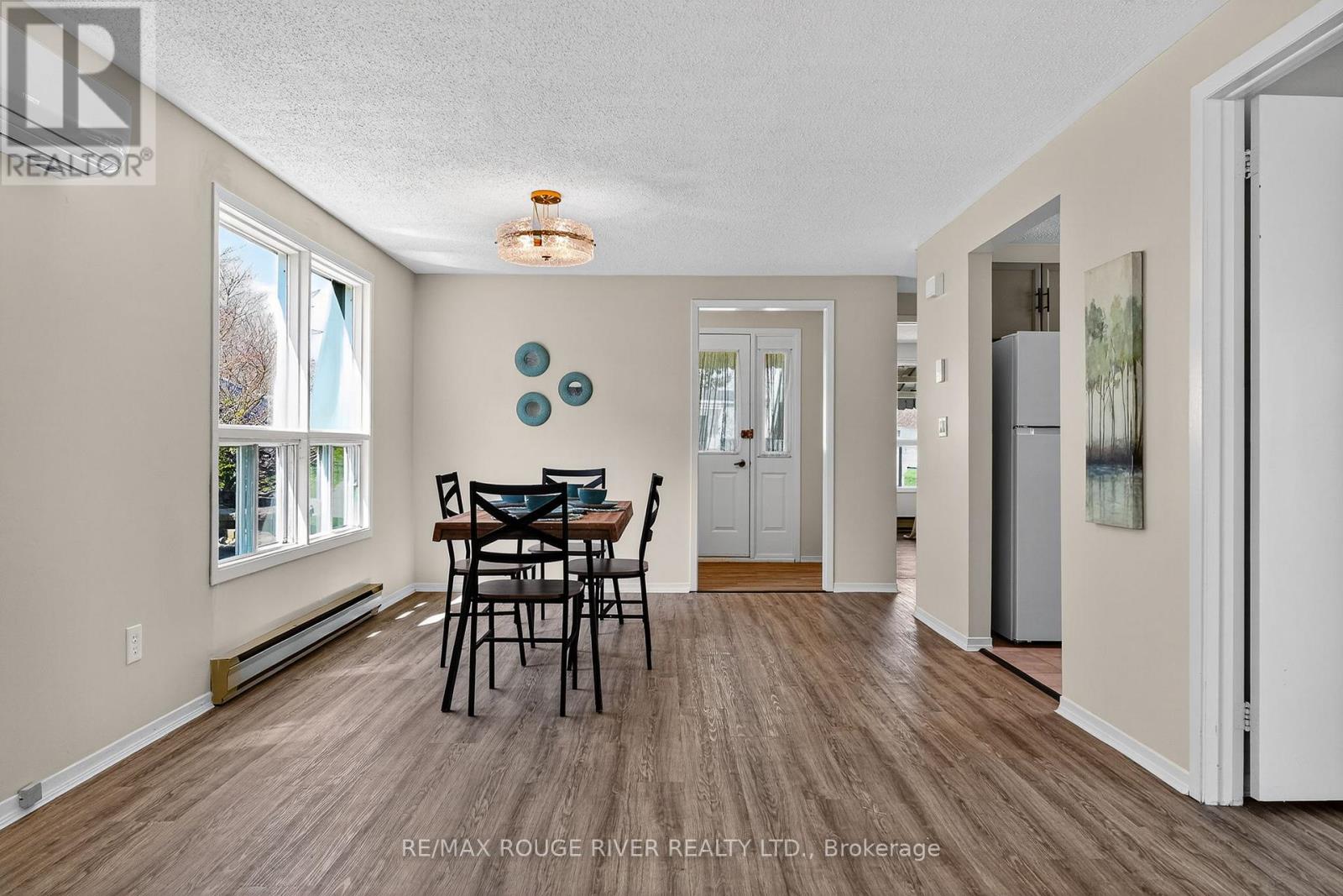 22 EASTBANK ROAD - 11