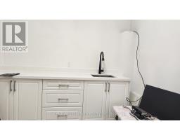 136 Simcoe Street S, Oshawa, ON L1H4G9 Photo 10