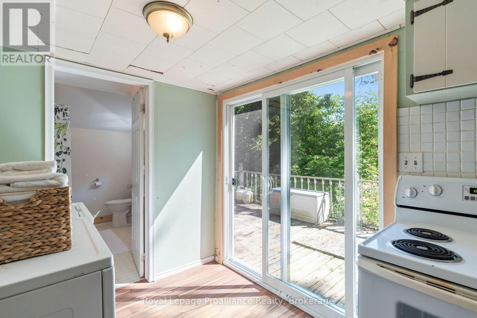 211 ALEXANDER ROAD - 25