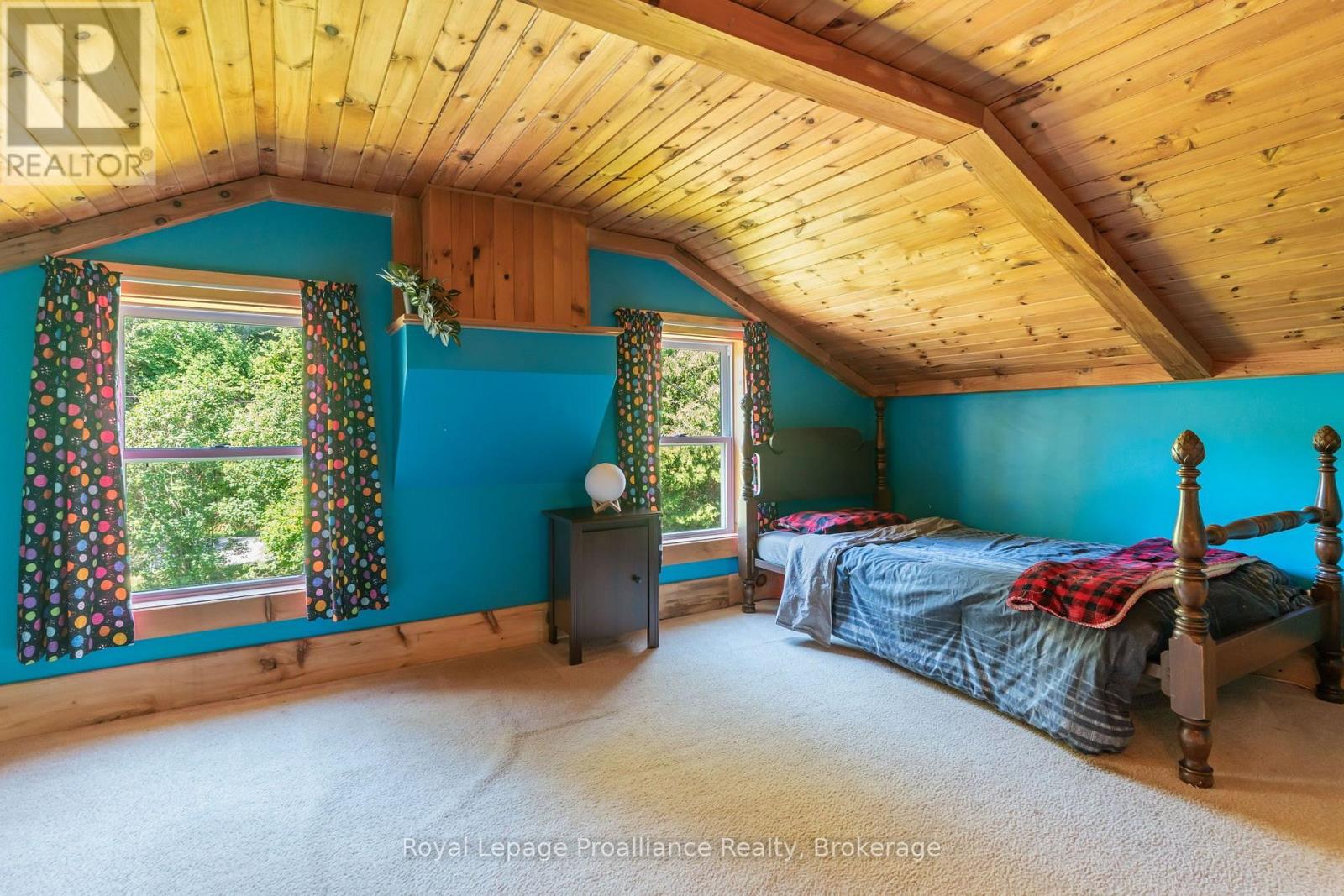 211 ALEXANDER ROAD - 33