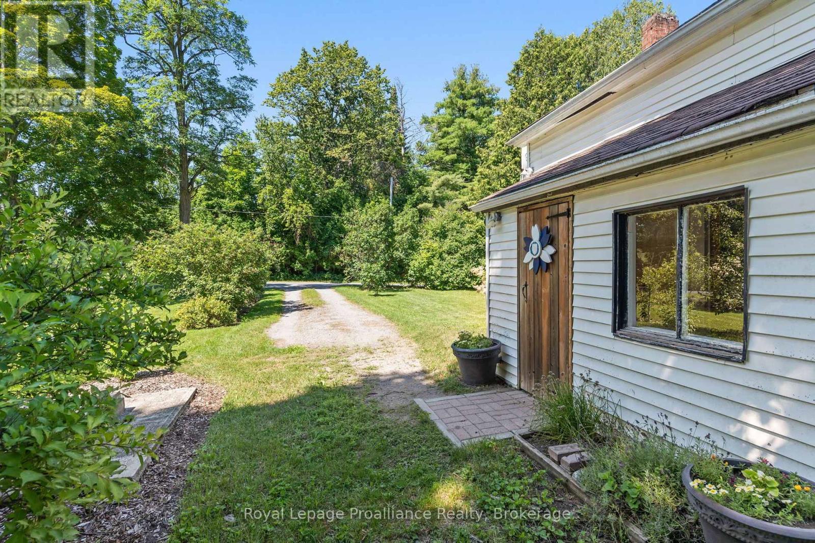 211 ALEXANDER ROAD - 37