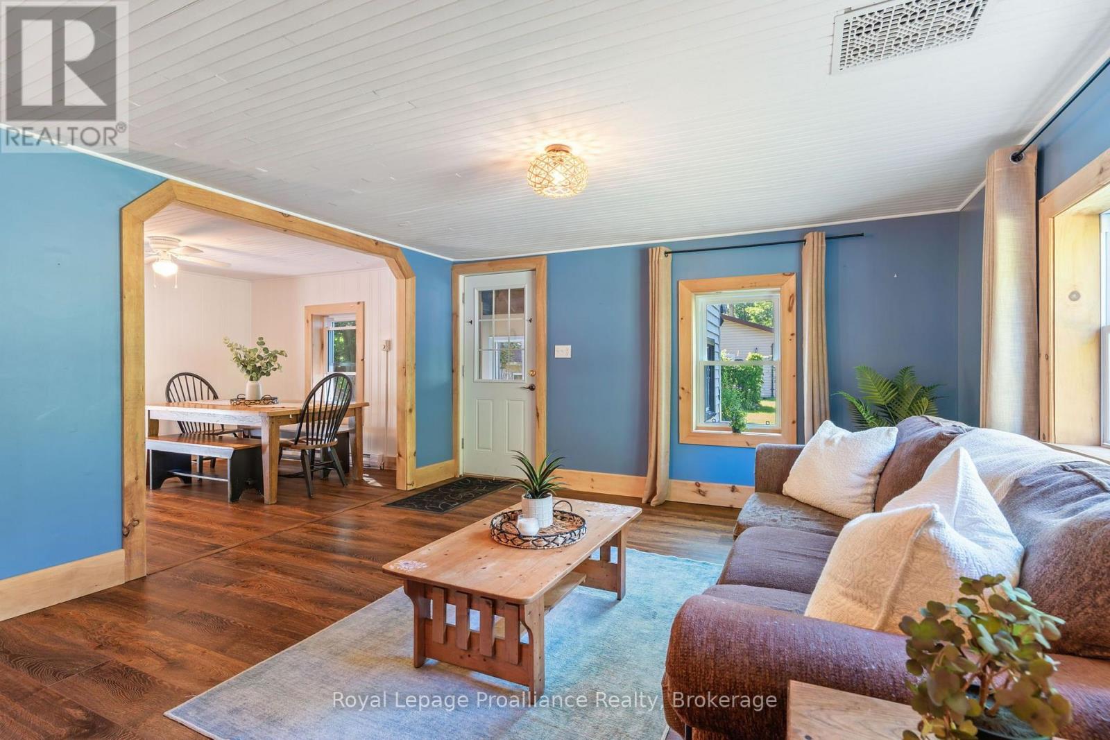 211 ALEXANDER ROAD - 7