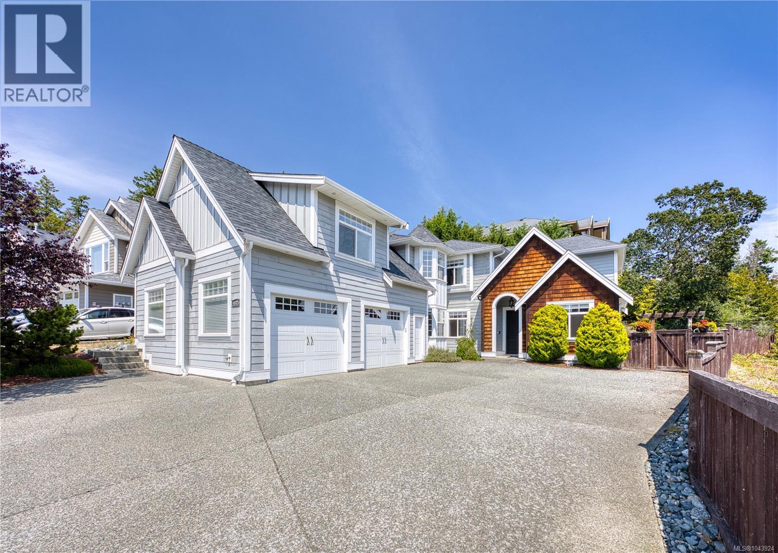 4826 Vista View Cres