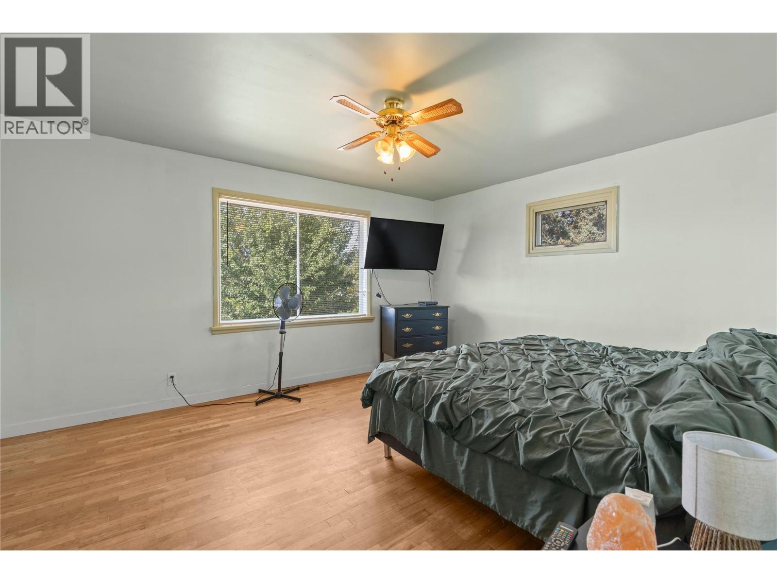 2004 29th Crescent - Image 32