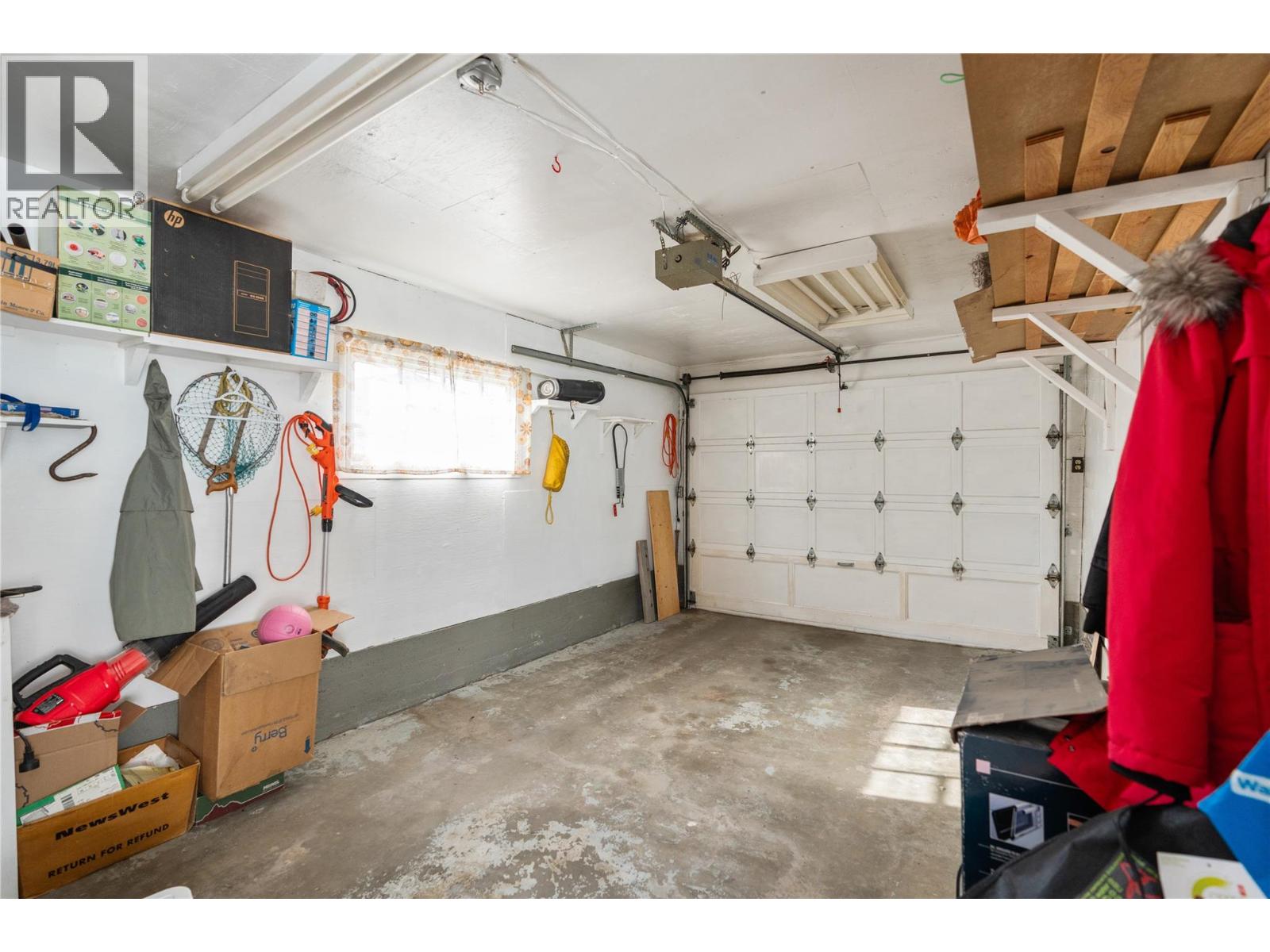 2004 29th Crescent - Image 6