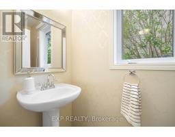 1064 Candlewood Street, Ottawa, ON K4A5E9 Photo 7