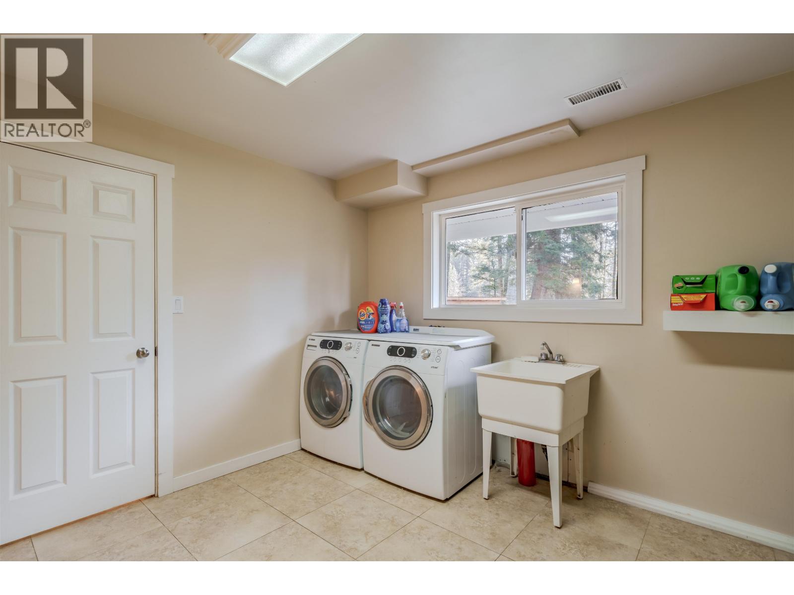 5423 KITSUM COURT, 108 Mile Ranch