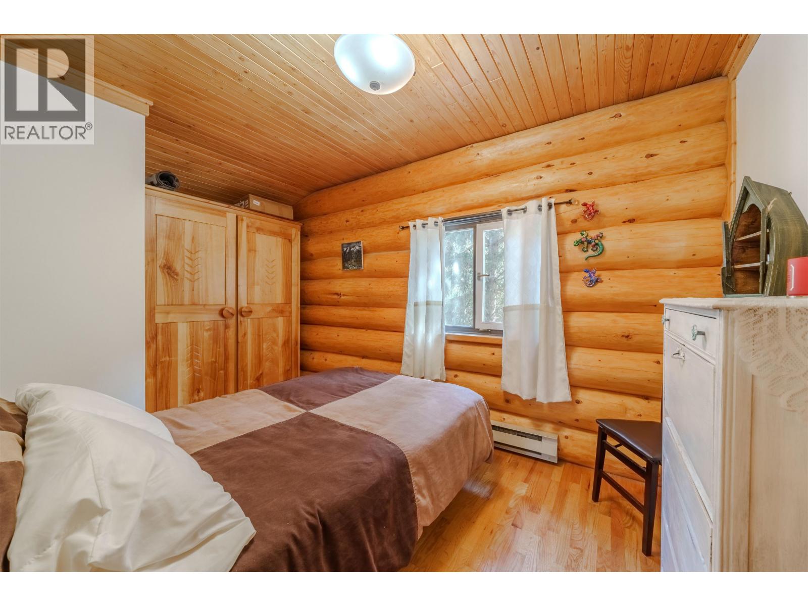 5031 GLOINNZUN DRIVE - 12