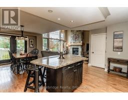 Carling 6 W2 - 3876 Muskoka Rd 118 Highway W, Muskoka Lakes, ON P0B1J0 Photo 13