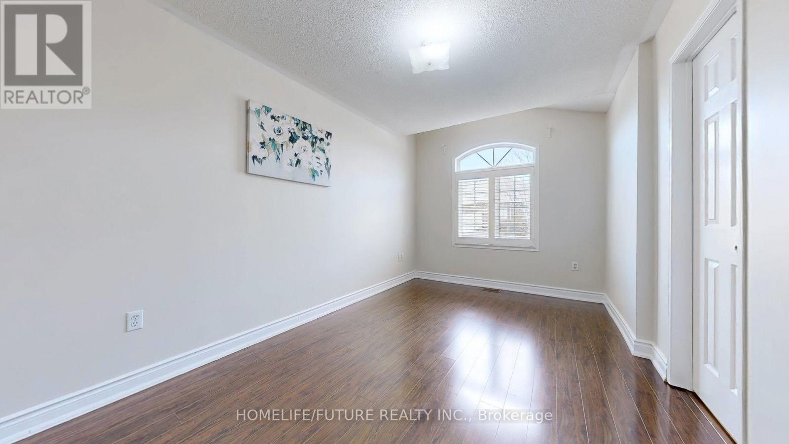 #47 435 MIDDLEFIELD ROAD - 21