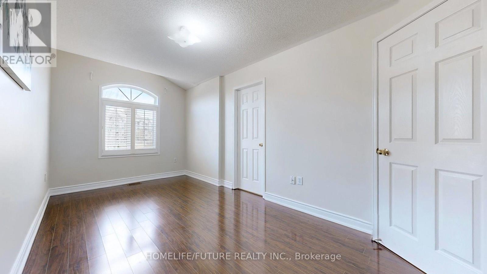 #47 435 MIDDLEFIELD ROAD - 22