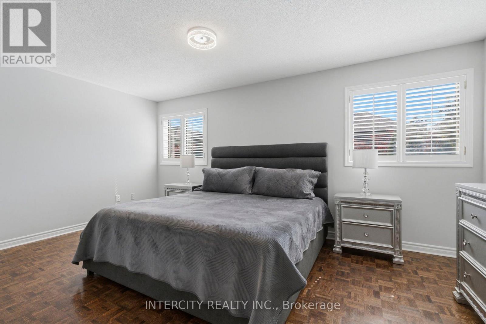 93 CHALONE CRESCENT - 21